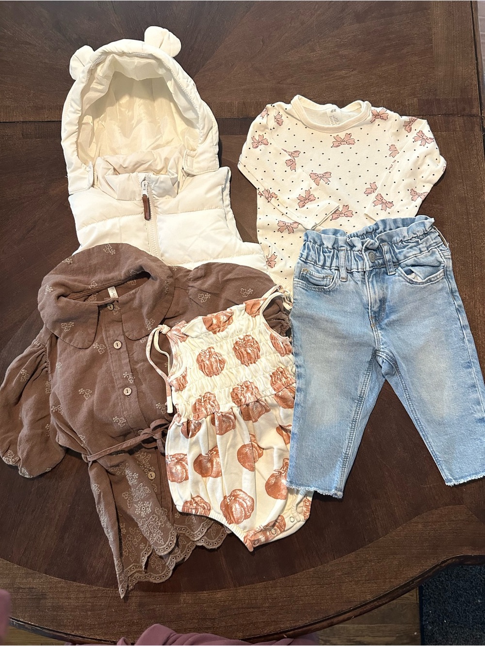 H&M, BabyGap, Rylee + Crew, and Kate Quinn 12-18m Girls Lot
